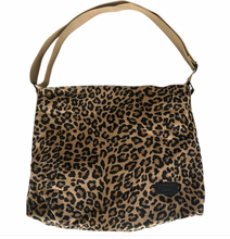 Load image into Gallery viewer, Sixton Portland Messenger Bag