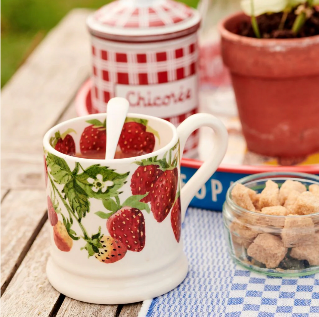 Emma Bridgewater Strawberries 1/2 Pint Mug